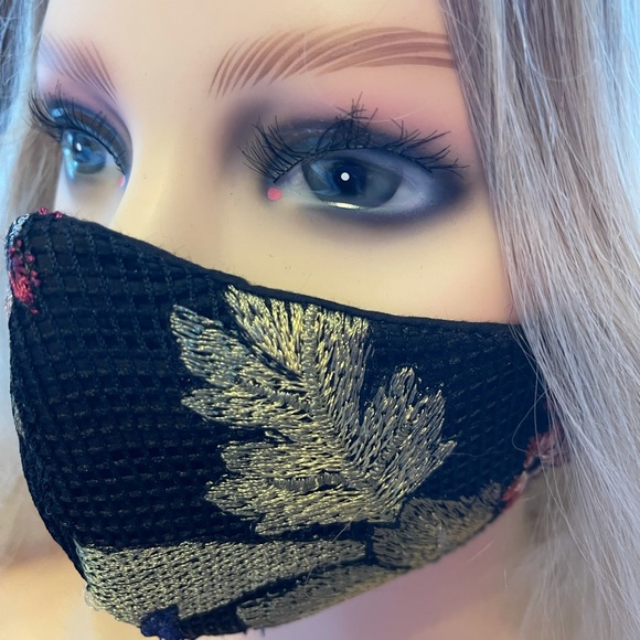 Face mask - Picture 1 of 1